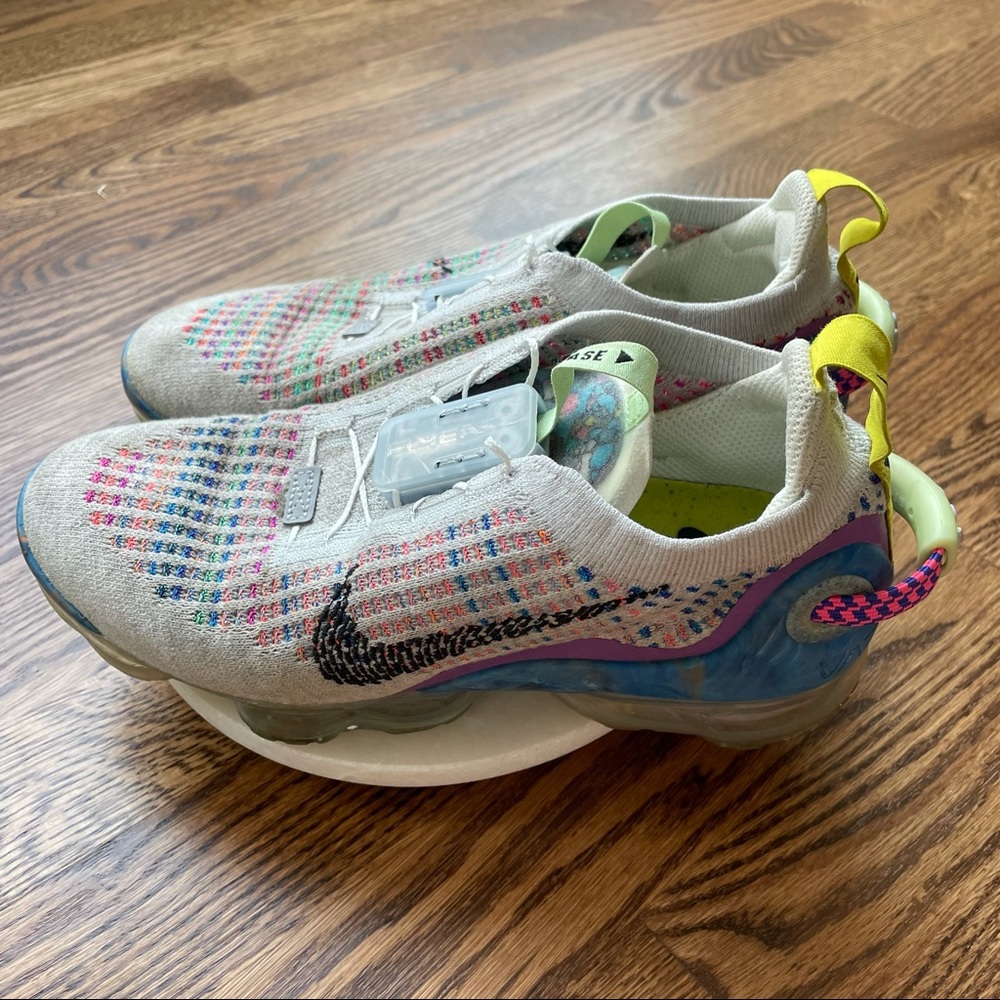 Nike Women Air Vapormax Flyknit 2020 Platinum 6.5